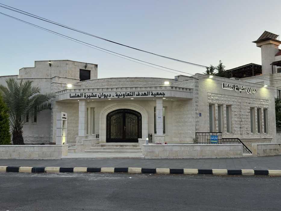 حريق بديوان هلسة في دابوق.. والدفاع المدني يتعامل