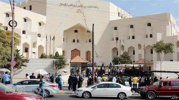 مذكرات تبليغ رسمية لمتهمين في قضايا مختلفة - أسماء