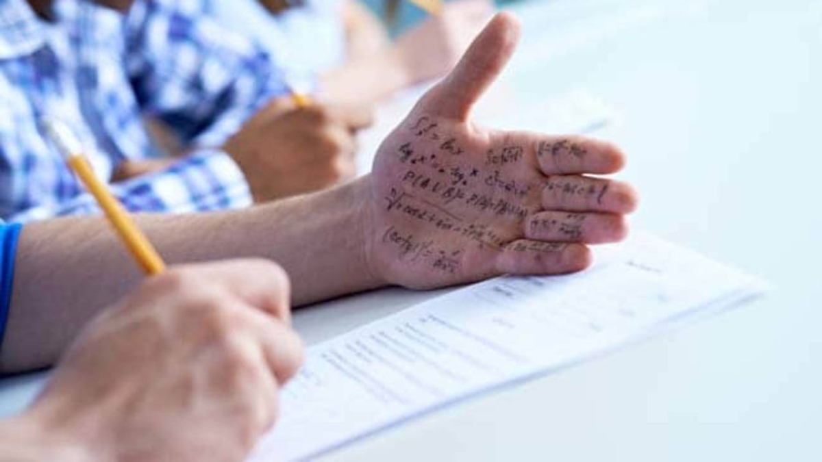 جامعة أردنية تفصل طالبًا بتهمة تقديم امتحان عن زميله - فيديو