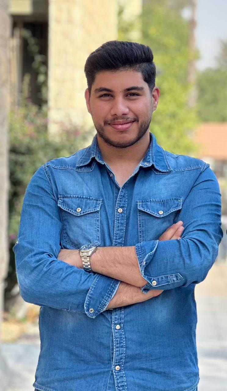 العكش لـ"صوت عمان": التعليم ميدان لصناعة الشخصية لا عبئًا مفروضًا